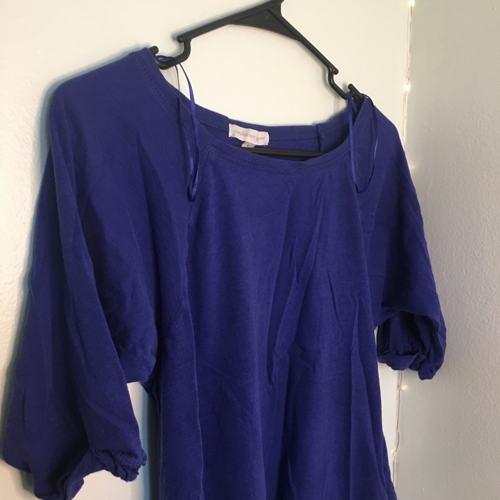 casual blue top